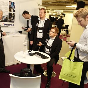 Im Ausstellungsbereich der OpsMange 2010 präsentieren 40 Unternehmen ihre Produkte für die Prozessindustrie. 