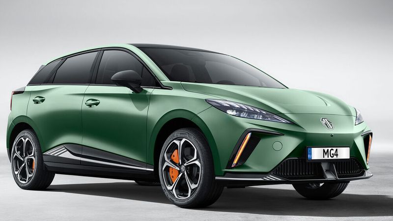 Ein auffälliges Detail des MG 4 Electric X-Power sind seine orange lackierten Bremssättel. (Bild: MG)