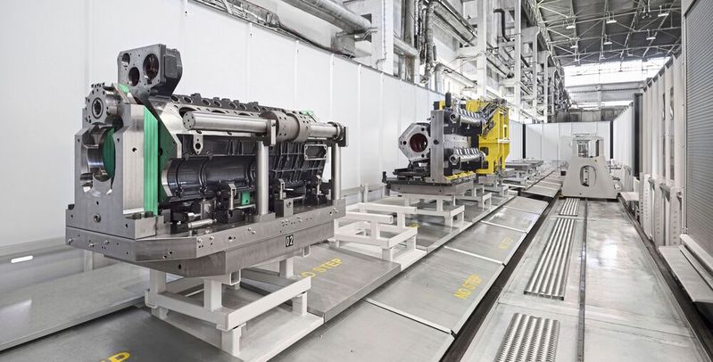 Als Automatisierungslösung wählte Tatra ein Fastems FPC3000-System, das vorerst zwölf, in einem späteren Schritt dann 18 Palettenplätze und einen Linearförderer beinhaltet.(Bild:  Starrag/Ralf Baumgarten)