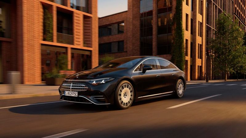 Mercedes hat den EQS geliftet.(Bild:  Mercedes)