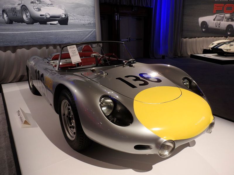 Ebenfalls um einen Werksrennwagen handelt es sich bei dem Porsche 718 RS 60, der dank eines Höchstgebots von 4,61 Millionen Euro vor dem Besitzerwechsel steht. (Frank Wilke/Classic Analytics)
