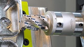 Hochwertige Werkzeuge aus einer optimierten Produktion: Ingersoll sorgt für eine kollisionsfreie Fertigung. (CGTech)