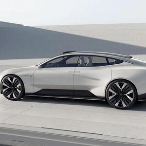 Der viertürige Grand Tourer der Elektro-Performancemarke von Volvo verfügt über einen Radstand von 3,10 Meter.(Bild:  Polestar)