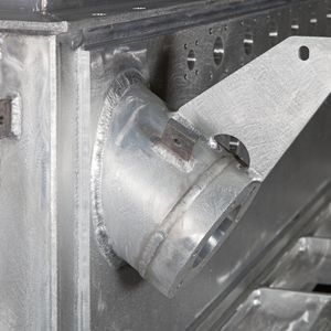 Detail eines Transformatorenkessels.