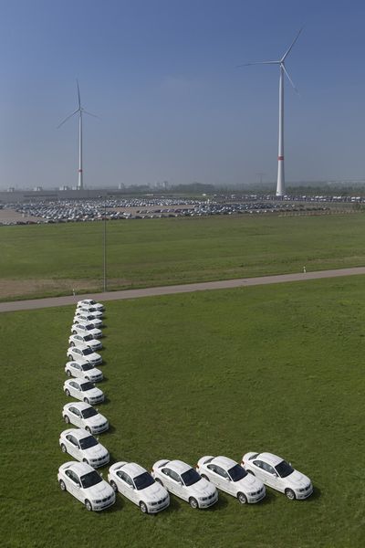 In jeweils fünf dreimonatigen Phasen bekommen je 15 Privatnutzer einen rein elektrisch betriebenen BMW ActiveE überlassen, mit dem sie ihren täglichen Arbeitsweg zurücklegen. (Bild: BMW)