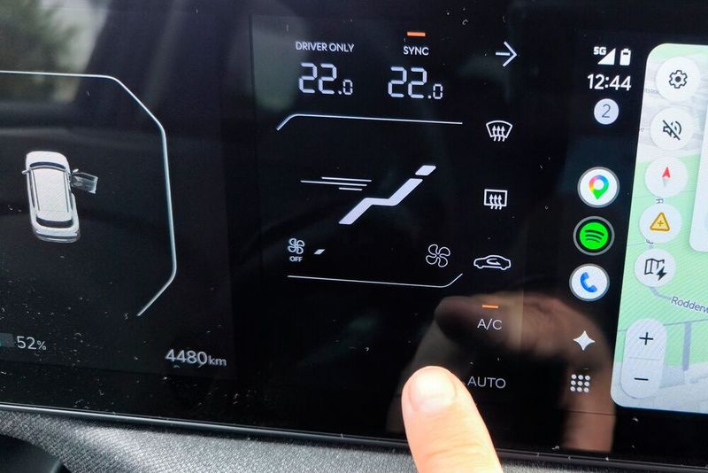 Die Bedienung der Klimatechnik in Pkw, wie diesem Kia EV2, erfolgt mittlerweile häufig über eigene Touchflächen oder in Untermenüs. (Bild: sp-x)