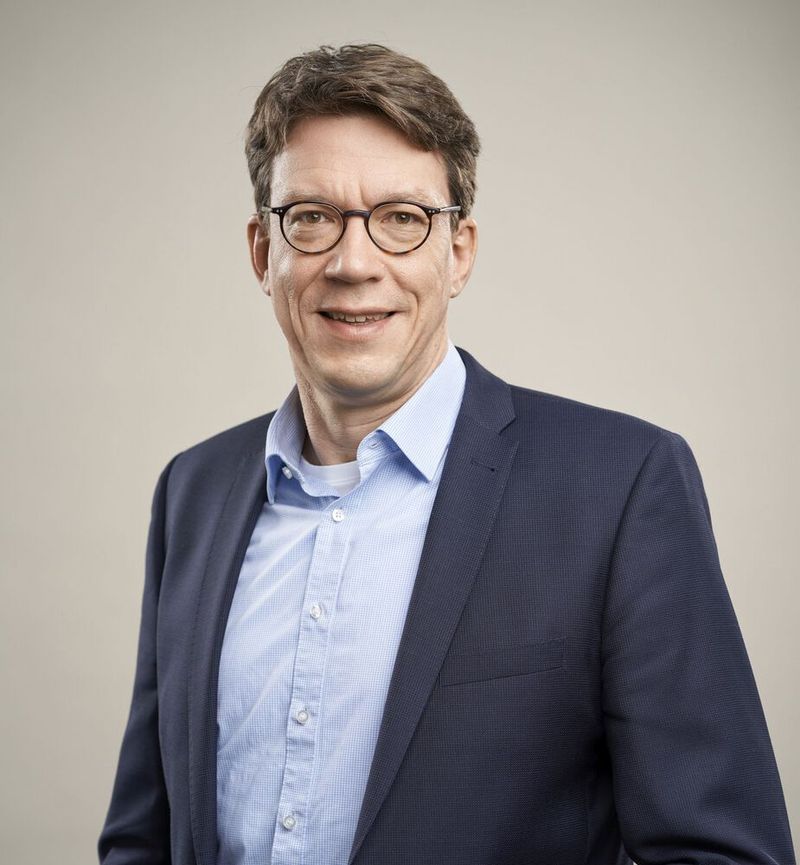 Dipl.-Ing. Stefan Teuchert | Senior Vice President Electric / Electronics – Software & Automation bei MAN Truck & Bus