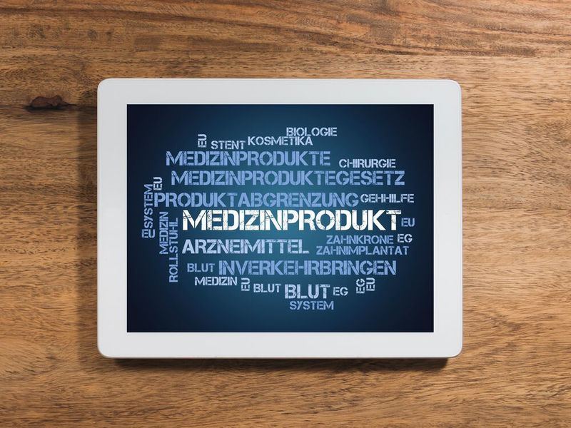 Ein PLM-System, das das Medizinprodukt in den Mittelpunkt stellt, kann Medizintechnikherstellern helfen, die Hürden der MDR zu überwinden. (©CrazyCloud - stock.adobe.com)