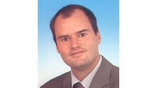 Michael Silvan, Mitglied der Secaron-Geschäftsleitung, führt durch den Security Day. (Archiv: Vogel Business Media)