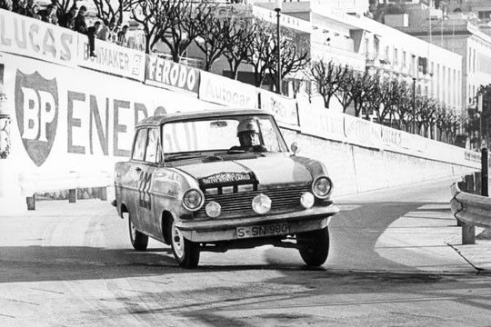 Sportive Gene: Sein sportliches Können bewies der Opel Kadett als Starter bei der legendären Rallye Monte Carlo. (Foto: Opel)