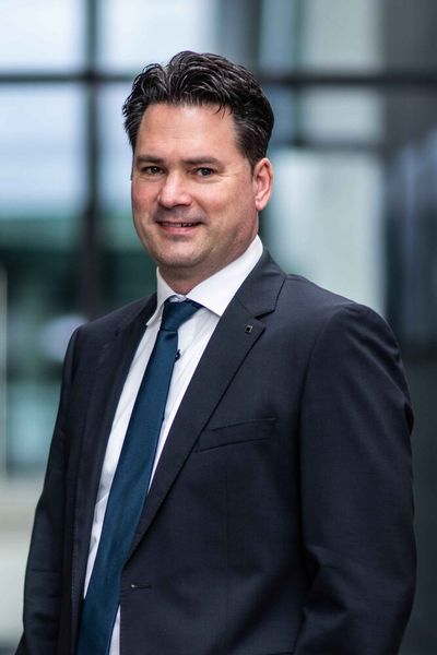 Dr. Björn Dymke tritt zum 1. Juli die Nachfolge von Dr. Hagen Zimer als Geschäftsführer von Trumpf in Schramberg an. Dymke ist seit 2008 bei Trumpf und war zuletzt Leiter des Bereichs Finanzen und Controlling der Trumpf Gruppe in Ditzingen. (Bild: Trumpf Group)