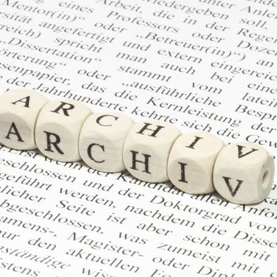 Das BKM-Sonderprogramm stärkt den Erhalt historischer Originale. Authentische Quellen sollen so bewahrt werden. Schließlich geht es um das „Gedächtnis der Demokratie“. (Bild: © blende11.photo - stock.adobe.com)