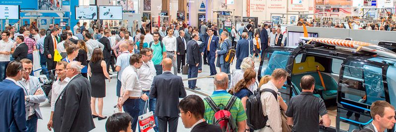 Die Automatica 2020 belegt eine Rekordfläche von 76.000 Quadratmetern. Mehr 900 Aussteller - darunter die großen Player der Roboterbranche wie ABB, Fanuc, KUKA oder Yaskawa - werden ihre Produkte und Lösungen zeigen.(Bild:  Messe München)