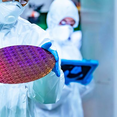 Scalable, high-performance SiC MOSFET solutions enable faster development and improved efficiency in power electronics. (Symbolic image) (Source: © metamorworks - stock.adobe.com)