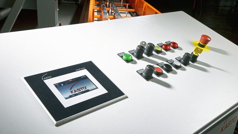 Der Ecostore verfügt serienmäßig über die Maschinensteuerung SmartControl. Diese ist dank eines intuitiven User Interface mit Touchscreen besonders einfach zu bedienen. (Kasto)