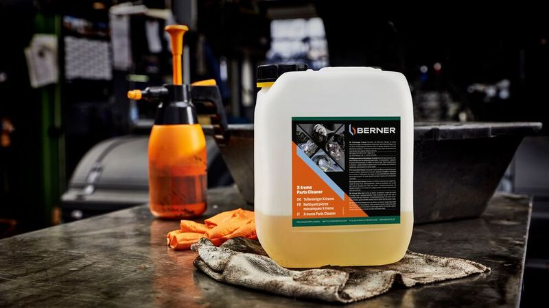 Der Xtreme Parts Cleaner von Berner ist biologisch abbaubar sowie geruchsneutral.(Bild:  Berner GmbH)