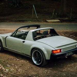 Während es sich technisch um ein modernes Fahrzeug handelt, bleibt das originale Design bestehen.(Bild:  Fifteen Eleven Design)