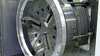 Bild 1: Das Drehfutter Rota NCO verfügt laut Schunk über hohe Spannkräfte bei großem Backenhub und niedriger Bauhöhe. Bild: Schunk (Archiv: Vogel Business Media)