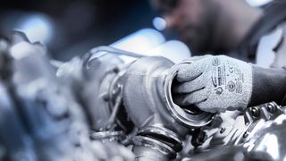 BMW will auch weiterhin neue Verbrennungsmotoren entwickeln. (BMW)