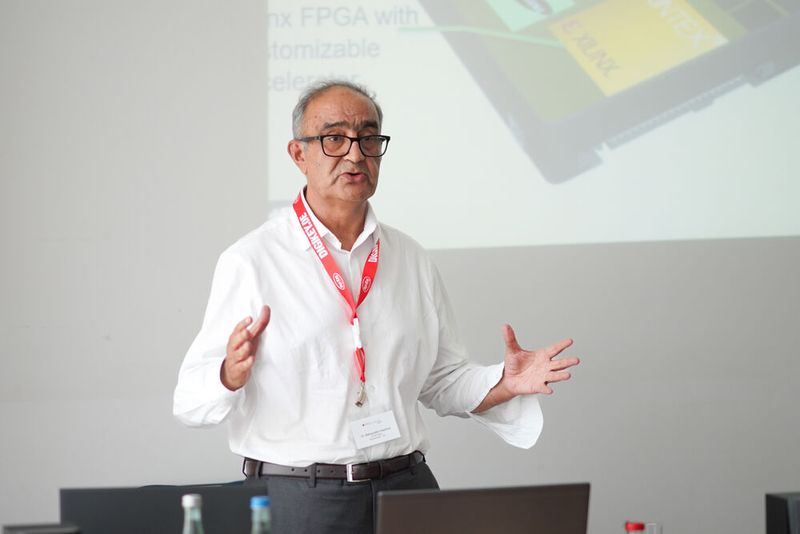 FPGA Conference Europe 2022: Über 70 Sprecher, 100 Vorträge und über 250 Teilnehmer – nach zwei Jahren mit Corona-bedingten Digitalkonferenzen fand die dreitägige FPGA Conference vom 5. bis 7. Juli 2022 endlich wieder als Präsenzveranstaltung statt. Besondere Highlights waren die spannende Keynote von Nick Ni von AMD/Xilinx, die interessante Couchtalk-Expertenrunde, der traditionelle BBQ-Grillabend sowie die vielen glücklichen Gewinner der Verlosungsaktionen.  (Bild: Nadine Stegemann)