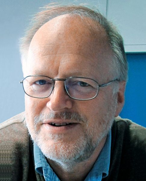 Dr. Heinrich Theissen ist wissenschaftlicher Direktor am Institut für fluidtechnische Antriebe und Steuerungen der RWTH Aachen und hat von 2000 bis 2008 das Markteinführungsprogramm „Biogene Schmierstoffe“ der Fachagentur Nachwachsende Rohstoffe (FNR) wissenschaftlich betreut. (Bild: RWTH Aachen/Theissen)