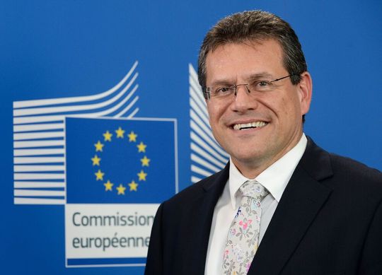 Maros Sefcovic ist EU-Handelskommissar. Er hat nun mit Chinas Handelsminister Wang Wentao zum Thema Handelskriegvermeidung gesprochen. Wie es aussieht, nähern sich beide Handelsregionen einander an. Noch im Herbst sollen einige Punkte der Möglichkeiten umgesetzt sein ...(Bild:  EU)