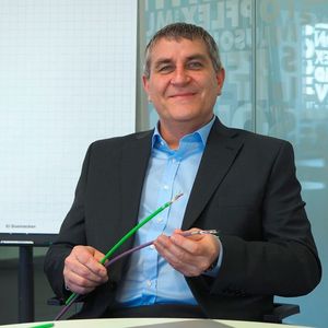 Horst Messerer, Produktmanager der Daten-, Netzwerk- & Bustechnik, bei Helukabel: „Das Industrial Ethernet ist die Antwort auf Anforderungen der Echtzeitkommunikation.“