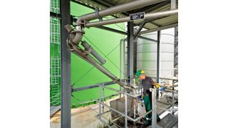 Ethanolproduktion: Biokraftstoffe gehören zum deutschen Energiemix dank E10 und Co. fest dazu. Allerdings werden diese heute hauptsächlich aus Nutzpflanzen wie Mais oder Zuckerrüben gewonnen. (BDBE)