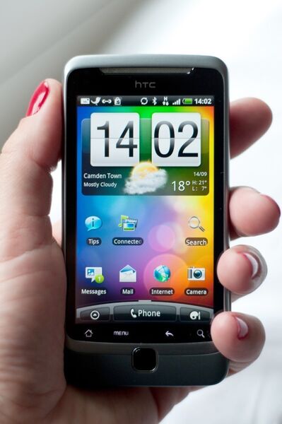 Das HTC Desire Z ist mit 119x60,4x14,16mm das dünnste Slider-Smartphone mit Android auf dem Markt. Es hat ein 3,7“ Display, eine neue 800 MHz Snapdragon CPU, 512 MB RAM und 1,5 GB ROM. (Archiv: Vogel Business Media)