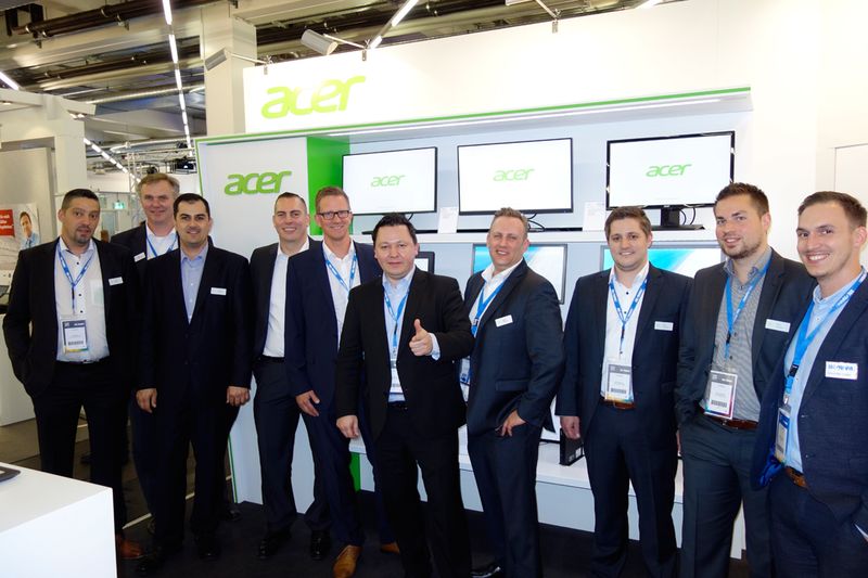 Alles im grünen Bereich für das ACER und Ingram Micro Team. (Bild: IT-BUSINESS)