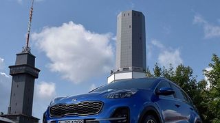 Hoch hinaus: Mit moderner Antriebstechnik soll der Kia Sportage seinen Erfolgskurs fortsetzen. (Jan Rosenow)