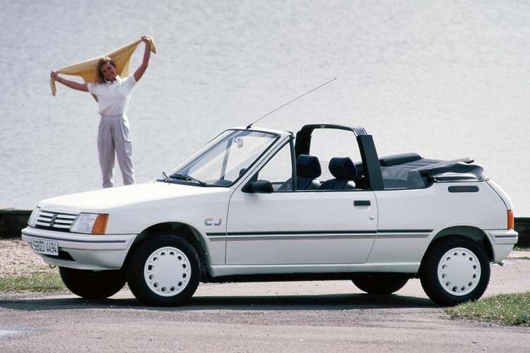 Das legendäre Peugeot 205 Cabriolet stammte aus der Feder des italienischen Edel-Karosseriebauers Pininfarina. (Foto: Peugeot)