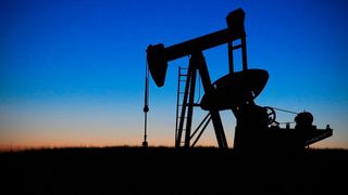 The price for a barrel of the American sort West Texas Intermediate fell by 18 cent to 71.49 dollars. (Source:Pixabay)
