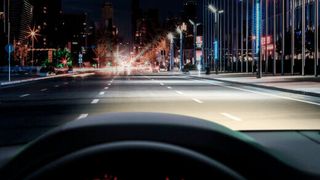 Halogen- oder LED-Scheinwerfer? Der Ersatzteilmarkt hat, wie hier Ams-Osram, einige Innovationen zu bieten. (Bild: Ams-Osram)