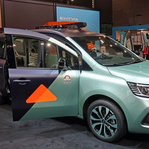 Mit der Studie „Hippie Caviar Motel“ möchte Renault Potenziale im Camper-Segment ausloten.(Bild:  Simon/»kfz-betrieb«)