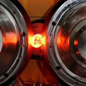 Die deutschen Massivumformer haben es derzeit schwer: Während die Lieferungen an die Autoindustrie 2015 stiegen, brach der Absatz beim Maschinenbau ein.