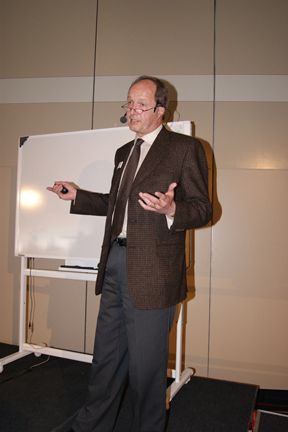 Dr. Klaus Heihoff, HMK zum brandheißen Thema Solid State Disk in Theorie und Praxis. (Archiv: Vogel Business Media)