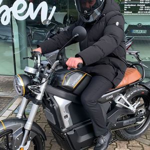 Die Wellergruppe sieht Horwin als idealer Ergänzung zu ihren Pkw-Fabrikaten.(Bild:  Wellergruppe)