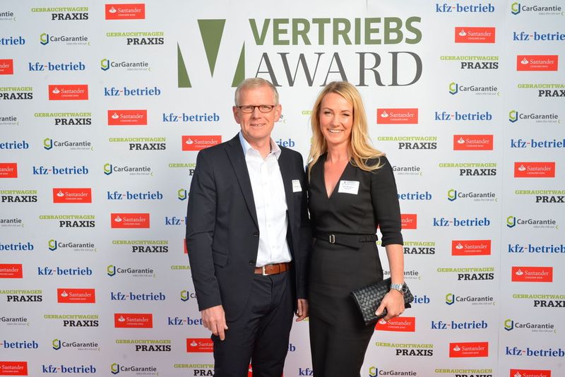 Uschi Bernegger-Schneider und Siegfried Bernegger vom gleichnamigen Autohaus aus Rosenheim. (Bausewein)