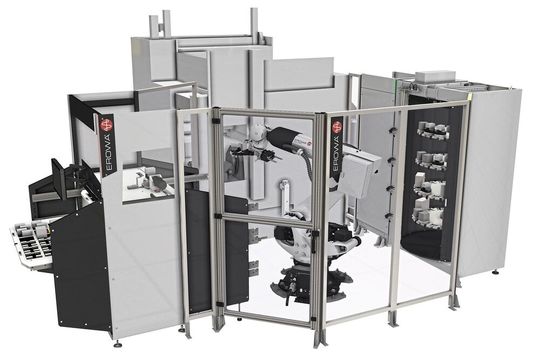 Der «Robot Six» übernimmt die präzise Handhabung und sorgt für einen reibungslosen, automatisierten Produktionsablauf.(Bild:  Erowa AG)