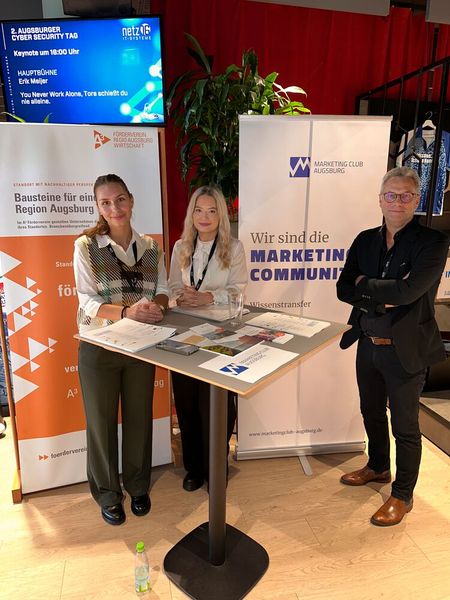 (v. l.) Noemi Kurtovic, Tamara Weber und Matthias Riedle (Marketing Club) kennen sich mit Marketing und Brands sehr gut aus. (Bild: Vogel IT-Medien GmbH)