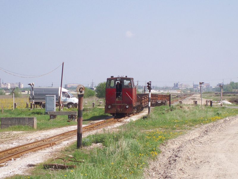 Platz 3: Dserschinsk, Russland (diverse Chemikalien) mit 300.000 gefährdeten Menschen in 2013.Die Stadt ist ein wichtiger Chemie-Standort in Russland was zumindest in der Vergangenheit mit sehr hohen Belastungen für die Umwelt verbunden war. Zwischen 1930 und 1998 wurden in der Region 300.000 Tonnen chemischer Abfälle unsachgemäß entsorgt. Zur Zeit des kalten Krieges lag die Lebenserwartung für Männer und Frauen dementsprechend bei 42 bzw. 47 Jahren.(Bild: Serguei Bolachenko - Сайт о железной дороге, CC BY-SA 3.0, https://commons.wikimedia.org/w/index.php?curid=24521240) (Bild: Serguei Bolachenko)