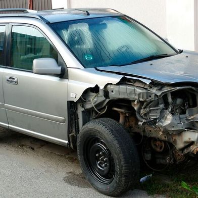 Unfallschäden gibt es weiterhin, doch die Versicherungen scheinen inzwischen wieder kostendeckend zu arbeiten. (Bild: frei lizenziert)