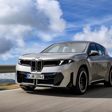 Einige fast neue iX3 müssen für eine Überprüfung zu den Servicepartnern.  (Bild: BMW)