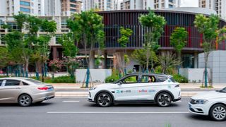 Ohne Sicherheitsfahrer im Robotaxi chauffiert werden: Das ist in den chinesischen Metropolen Chongqing und Wuhan Wirklichkeit. Auch deshalb wird das autonome Fahren dort in diesem Jahr nochmals an Fahrt aufnehmen. (Bild: Baidu Inc)