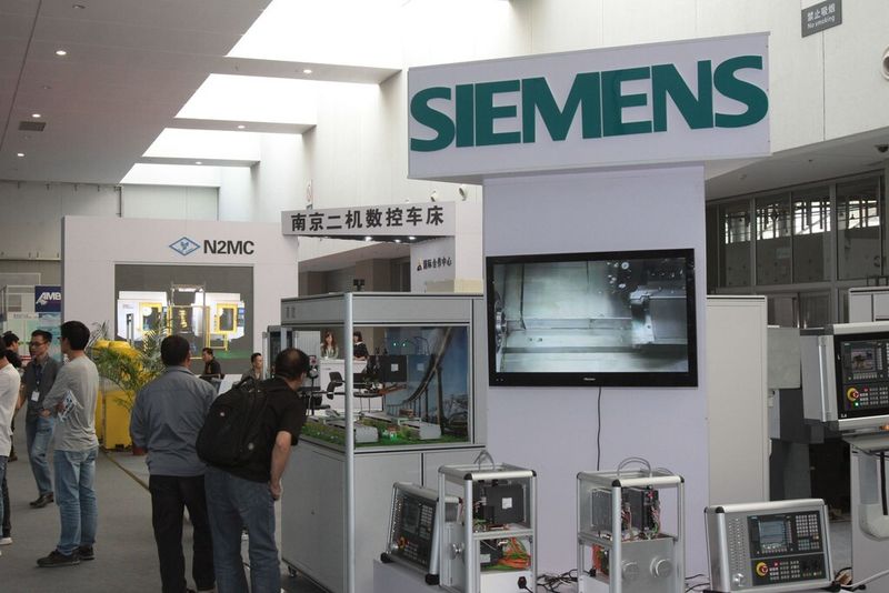Chinesen interessierten sich sehr für Robotertechnik made in Germany. (Bild: AMB China)
