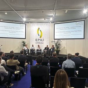 La table ronde "L’IA à l’épreuve de l’atelier : usages concrets, risques réels, valeur durable" a attirée de nombreuses personnes lors de l'EPHJ 2026.(Source :  Margaux Pontieu)