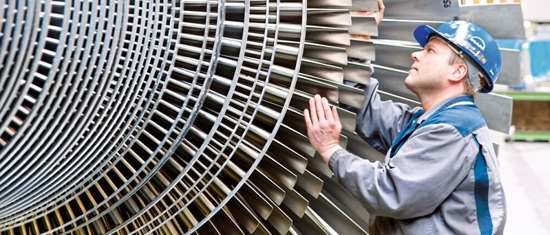 Mit Energielösungen und -dienstleistungen trägt MAN ES dazu bei, die Wirtschaft auf dem Weg zur Klimaneutralität zu unterstützen. Mit Energielösungen und -dienstleistungen trägt MAN ES dazu bei, die Wirtschaft auf dem Weg zur Klimaneutralität zu unterstützen.