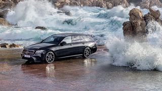 Mercedes-Benz hat das neue E-Klasse T-Modell vorgestellt. Der Lastesel hat jede Menge Platz – und als AMG-Version mehr als genug Leistung. (Daimler)