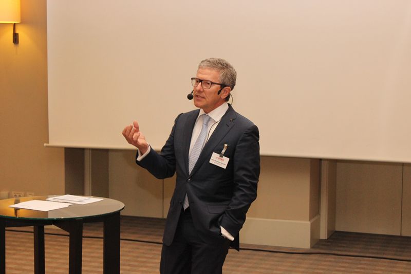 Hans-Hermann Schaber, Vorstandsvorsitzender, erklärte, wie die DATAGROUP vom Systemhaus zum Cloud-Anbieter wurde. (Bild: IT-BUSINESS)